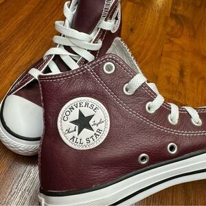 Converse Chuck Taylor’s All Star High Tops Plum Leather Sneakers Sz 1